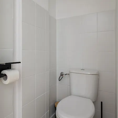 Apartment Metro Mlynow Comfort By Bookinghost *