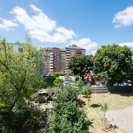 Metro Mlynow Comfort By Bookinghost *