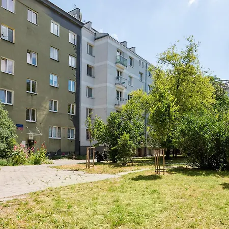 Metro Mlynow Comfort By Bookinghost 华沙