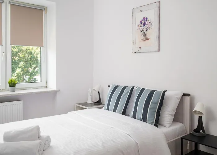 Metro Mlynow Comfort By Bookinghost