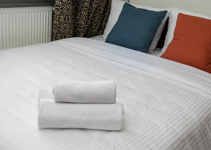 Metro Mlynow Comfort By Bookinghost Apartman *