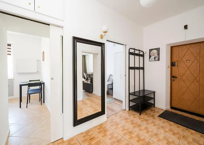 Metro Mlynow Comfort By Bookinghost Apartman Varsó