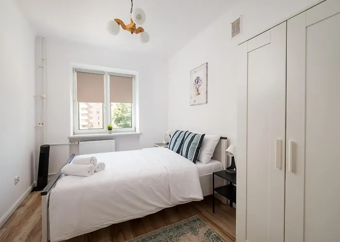 Metro Mlynow Comfort By Bookinghost