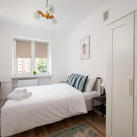 Metro Mlynow Comfort By Bookinghost